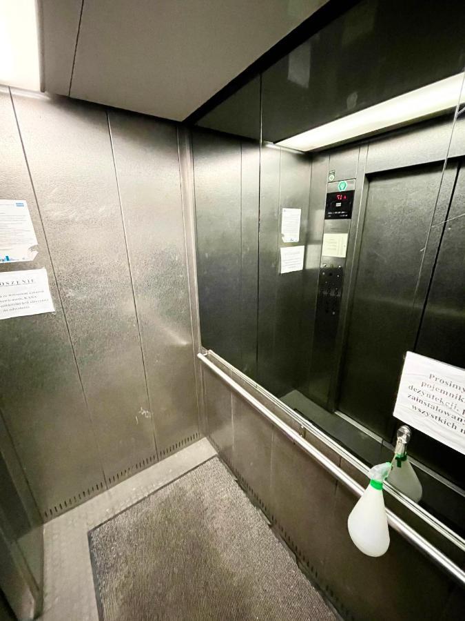 Super Apartament Blue Scisle Centrum Dwie Linie Metra Netflix Wifi 300 Mbs Panorama Miasta Varsavia Esterno foto